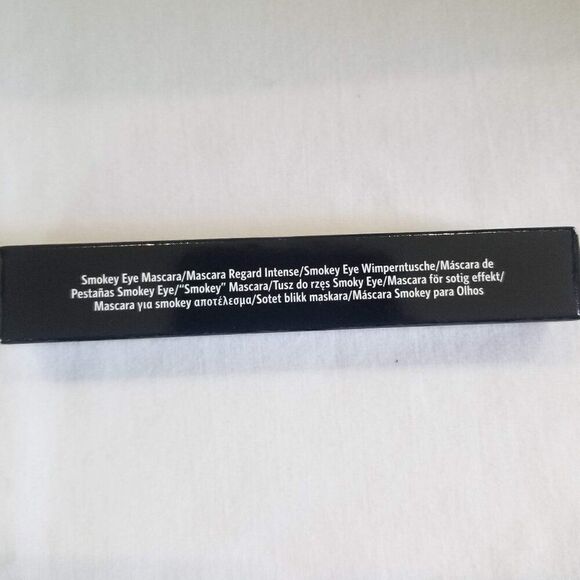 Bobbi Brown Cosmetics - Smokey Eye Mascara - Black - Picture 4 of 8